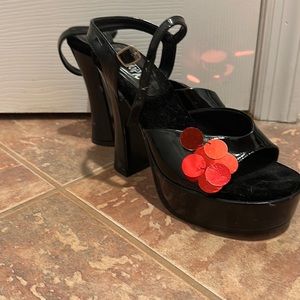 Gothic Hot Topic early 2000s heels